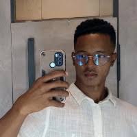 70+ "Gustavo Valentin" profiles