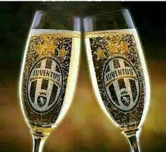 Un Brindisi Assolutamente Si Buon Compleanno Calcio Divertente Auguri Di Buon Compleanno