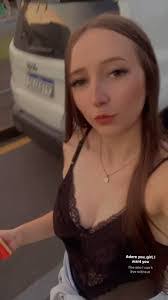 Amanda Thiem's Instagram, Twitter & Facebook