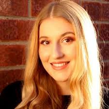 Amelia Grimes's Instagram, Twitter & Facebook