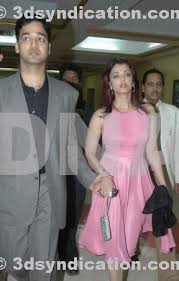 Aishwarya With Brother Aditya Rai Bollywood Actress Celebs Aishwarya Rai