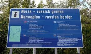 I sør starter den der hvor finland, norge og russland møtes i pasvikdalen. Naturen Langs Den Norsk Russiske Grensen Blomstrer Som Aldri For Bodoposten No