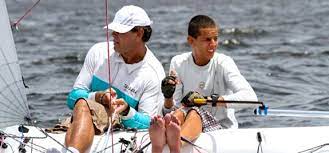 Jun 11, 2021 · tem participação de barcos e velejadores internacionais, medalhistas olímpicos e campeões mundiais, então é um evento que todos têm como referência, comentou o velejador lars grael. Starboot Champ Weltmeister Mit Einem Bein Lars Grael Beendet Seine Karriere Segelreporter