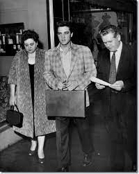 He was born in fulton, mississippi, the oldest of 5 children. Elvis Presley Photos Gladys Vernon Elvis Presley