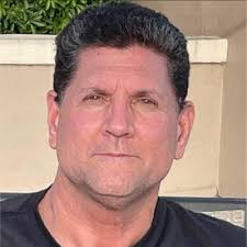 Mohammed Ali had Angelo Dundee and Rocky had Mickey. Both champions became  the "Greatest" because of the coaching from the guys in their corner. Do  the research and you'll find that beyond