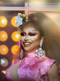 How is Sasha Colby never called out for her makeup…? : r/rupaulsdragrace