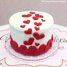 Weisser Und Roter Kuchen Hochzeitstorte Kuchen Roter Und Weisser White Birthday Cakes Chocolate Wedding Cake Simple Cake Designs