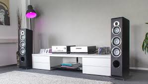 Come join the discussion about home audio/video, tvs, projectors, screens, receivers, speakers, projects, diy's, product reviews, accessories, classifieds, and more! Sonus Faber Principia 7 Erstklassiger Einstieg In Den Italienischen Edel Klang Lite Das Lifestyle Technik Magazin