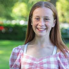 2023_Junior_Prospectus web.indd