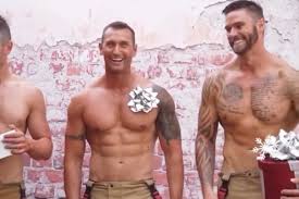 Derek Yates – Socialite Life