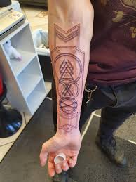 Destiny 2 patch ghost destiny kit cospley titan raid shell curse warlock hunter symbol logo cospley choker gaming sin pin thebestpatchcostum. What The Final Tattoo Ended Up As Still Need A Color And Shadding What Do You All Think Destiny2