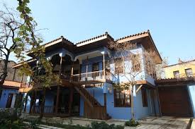 İbrahim çallı evi geleneksel denizli sivil mimarisinin iyi bir örneğidir. Tarihi Mekanlar Hayat Buldu