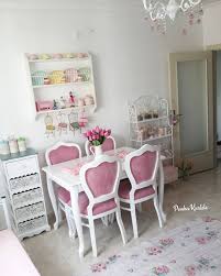 8 340 Likes 277 Comments Fiyonk Ev Pembe Cicek Pembeekurdela On Instagram Iste B Dekorasyon Fikirleri Yatak Odasi Dekorasyon Fikirleri Oda Dekoru