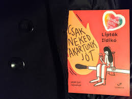 Az első játszott darab, a mezítláb a parkban volt kautzky armand, pikali gerda, koncz gábor, és pécsi ildikó főszereplésével. Gyermekirodalom Kreativek