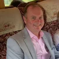 Rob Wakefield's Instagram, Twitter & Facebook