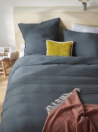 Vous obtiendrez sur la redoute une sélection développée uniquement pour vous, pour correspondre à vos goûts. Housse De Couette En Gaze De Coton Gaufree Bleu Orion Maison Vetement Et Deco Cyrillus