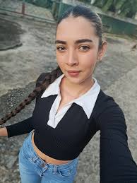 Que sensación ella me causaa✨️🤎