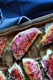 Filets De Rougets A La Fleur De Sel Et Thym Recette Filets De Rouget Recettes De Cuisine Rouget