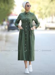 The Perfect Addition To Any Muslimah Outfit Shop Por La Cara S Stylish Muslim Fashion Khaki Point Colla Muslim Fashion Outfits Fashion Hijabi Outfits Casual
