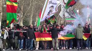 Ti piace un particolare coro o una canzone ultras e vuoi inviarci il video in modo che sia portato alla conoscenza di molti altri tifosi? Corteo Ultras Curva Nord Ternana Video Dailymotion