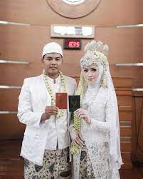 9:25 pm 2018 , astro ramadan hd , astro ria , astro ria hd , drama melayu , klik ! Pengantin 100 Hari Episod 10 Tonton Online Live Drama Pengantin 100 Hari Episod 3 Watch All Seasons Of Pengantin 100 Hari In Full Hd Online Free Pengantin 100 Hari Streaming With English Subtitle Sabtu
