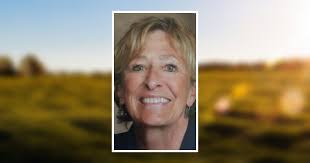 Lori Gill's Instagram, Twitter & Facebook