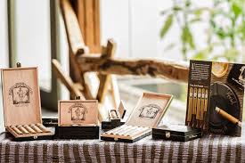 Los poemas que nunca escribiré se han convertido en humo. Bodas Y Celebraciones Puros Palmeros Artesanos Julio Tabaco Hecho A Mano En Brena Alta La Palma Canarias