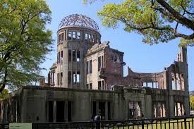 An increase in leukemia appeared about two years after the attacks and peaked around four to six years later. Welkulturerbe Friedensdenkmal Hiroshima