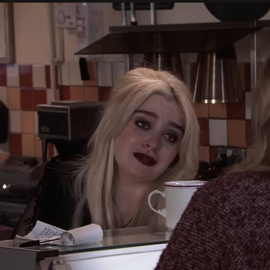 Coronation Street's Nina Lucas star declares 'old me' as she changes look -  Manchester Evening News