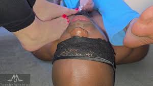 London Underground Public Foot Worship Ft Katlyn Moree