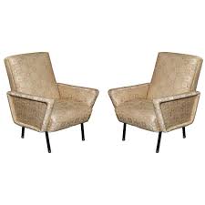 Pair Of Recently Reupholstered Modernist Arm Chairs Made In Milan 1960 The Chairs Unusual Architectural Form Highlights Its Beauty As Chair Armchair Seating