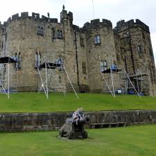 It is also possible to buy transformers: Alnwick Castle To Host Film Location Tours For Fans Of Harry Potter And Downton Abbey Chronicle Live