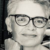 Mandy Hoskins's Instagram, Twitter & Facebook