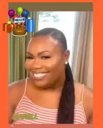 Jèn ayisyen kap Viv st domeng