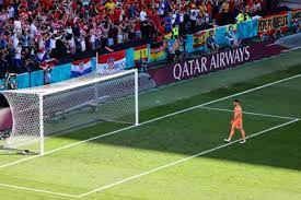 خطأ فادح من حارس إسبانيا يمنح كرواتيا التقدم (فيديو). Qxnizzyjfvziqm