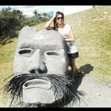 Estatua en piedra, Ruta Colosuca