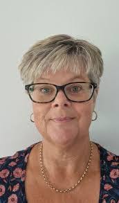 Tara Westcott's Instagram, Twitter & Facebook