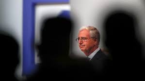 Still, their new natural language processing system deepened their. Deutsche Bank Tief In Der Krise Aktie Fallt Auf Rekordtief Kurier At