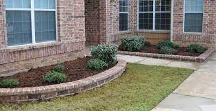 Google Image Result For Http Www Bongopottery Com Internetphotos Flowerbed2sh Front Yard Landscaping Yard Landscaping Front Lawn Landscaping