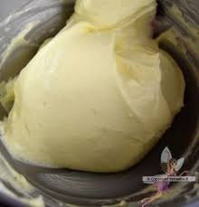 Creme Diplomate Pour Tropezienne Recette De Base Recette Recette Recettes De Cuisine Creme Pour Gateau