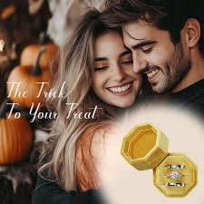 Vacfulliven Velvet Wedding Ring Box 3 Slots Vintage Style Jewelry Ring  Storage Box Proposal Ring Case (Yellow Mustard) : Amazon.ca: Clothing,  Shoes & Accessories