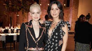 Gemeinsame bilder mit ihrem freund gibt es kaum. Grosse Ehre Lena Meyer Landrut Ist Fur Einen Bambi Nominiert Promiflash De