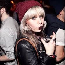 Laura Brant (lawspaws)