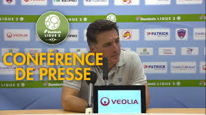 Ce lundi, mauricio pochettino était présent en conférence de presse, à la veille d'affronter le barça en 8e de finale de ligue des champions. Conference De Presse Clermont Foot Fc Lorient 0 2 2019 20 Youtube