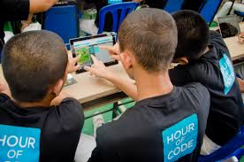 Join moana and maui in an adventure game while learning all about loops, conditionals and the fundamentals of code. 07 Hour Of Code Henry Gurney Inmates On Minecraft Microsoft Malaysia News Center