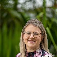 Candice Demarco's Instagram, Twitter & Facebook