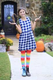 Schnittmuster fuer ein pippi langstrumpf kostuem bastel. Pippi Langstrumpf Kinderkostum Kinderschurze Nahen Anleitung Fasching Zenideen