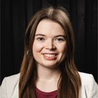 Julia Maher's Instagram, Twitter & Facebook