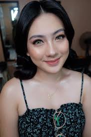 What makes a beauty titlist?