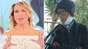 Nella puntata di ieri, che ha visto come ospiti eva e mercedesz henger pronte ad attaccare la ex moglie del nuovo fidanzato (ex tronista) di mercedesz, carmelita con il suo pomeriggio 5 è riuscita a segnare un misero 14% di share. Pomeriggio 5 Malore Per L Ospite Di Barbara D Urso Chiamata L Ambulanza